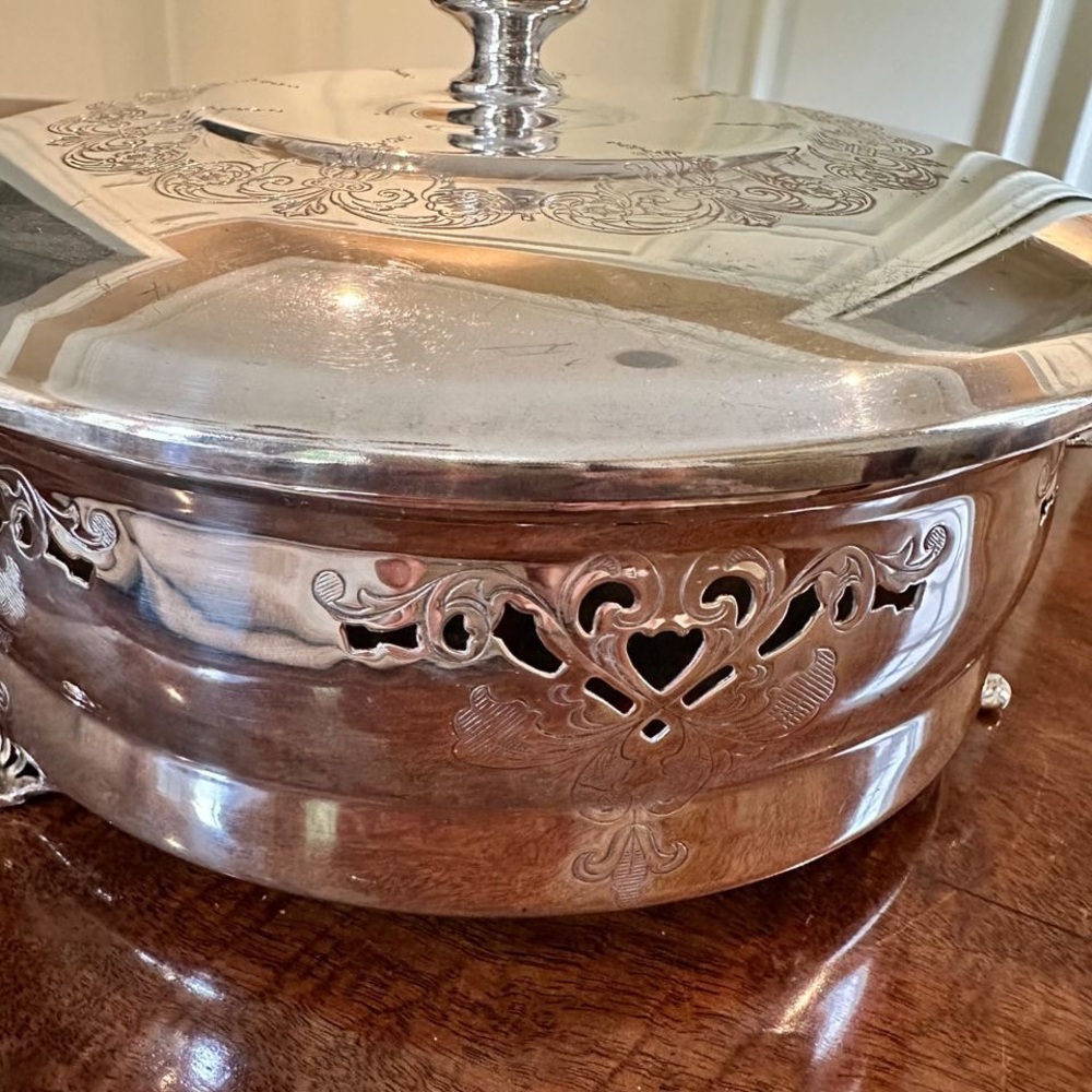 “Primrose Plate” serving dish - Picture 5 of 10